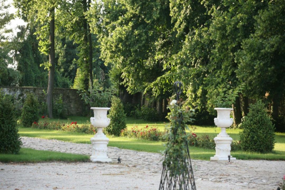 Photo of Others in Maudetour-en-Vexin