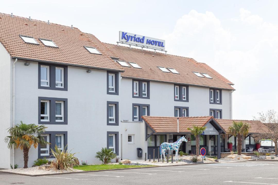 Photo of Buildings in Souche