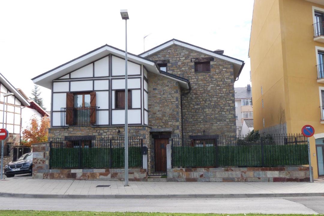 Photo of Others in Jaca