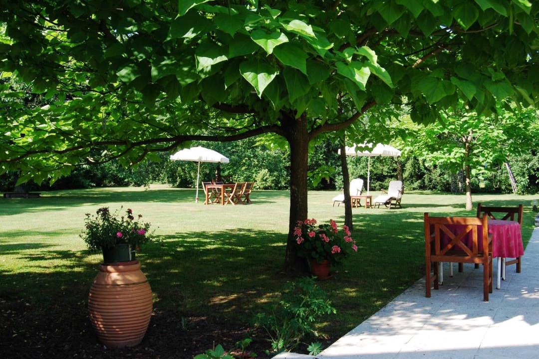 Photo of Others in Petit-Rederching