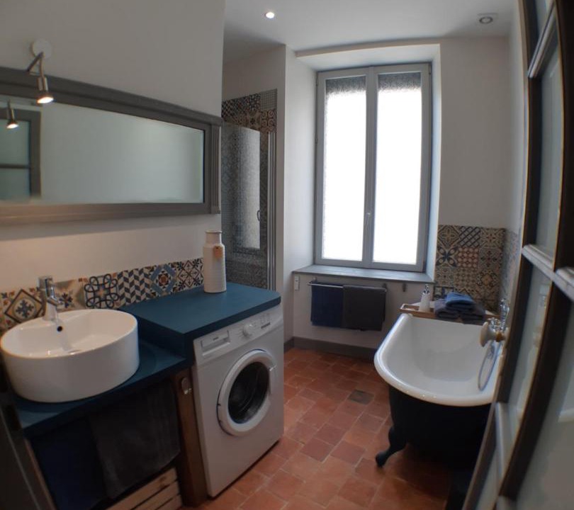 Photo of Bathroom in Entrains-sur-Nohain
