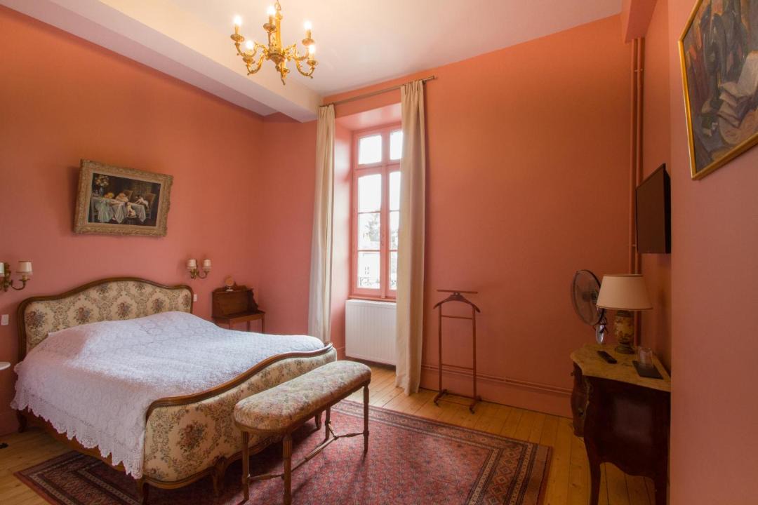 Photo of Bedroom in Noyers-sur-Serein