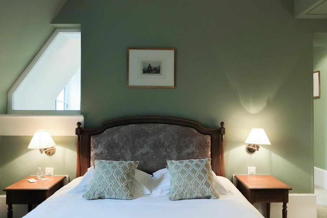 Photo of Bedroom in Saulon-la-Rue