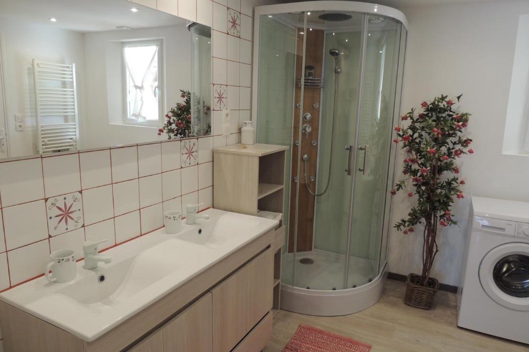 Photo of Others in Saint-Lambert-des-Levees