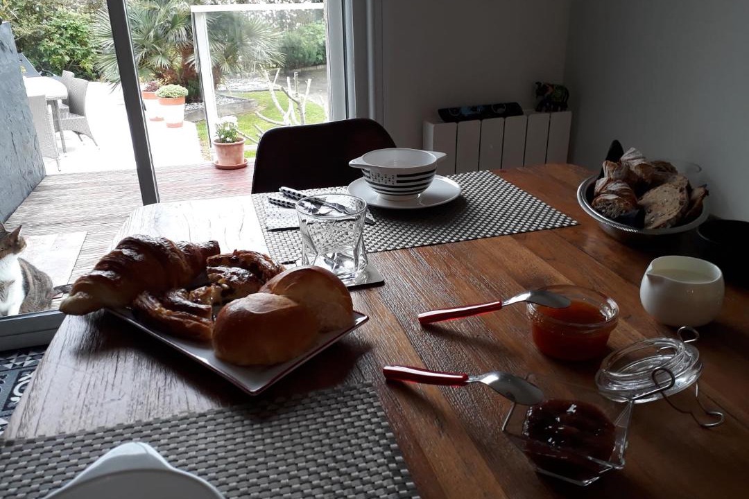 Photo of Others in Bruz