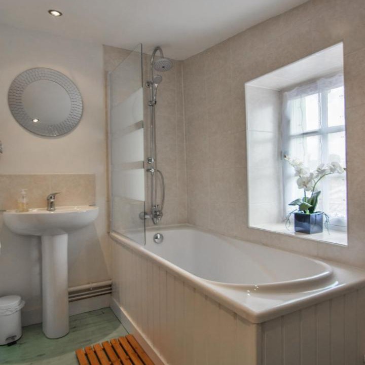 Photo of Bathroom in Civray