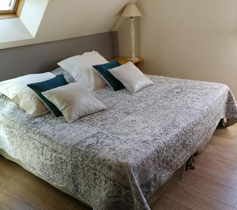 Photo of Others in Escolives-Sainte-Camille