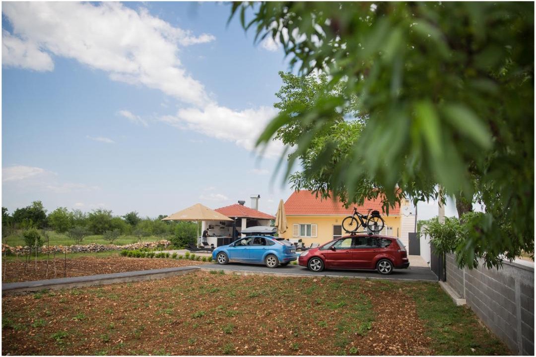 Photo of Others in Razvode