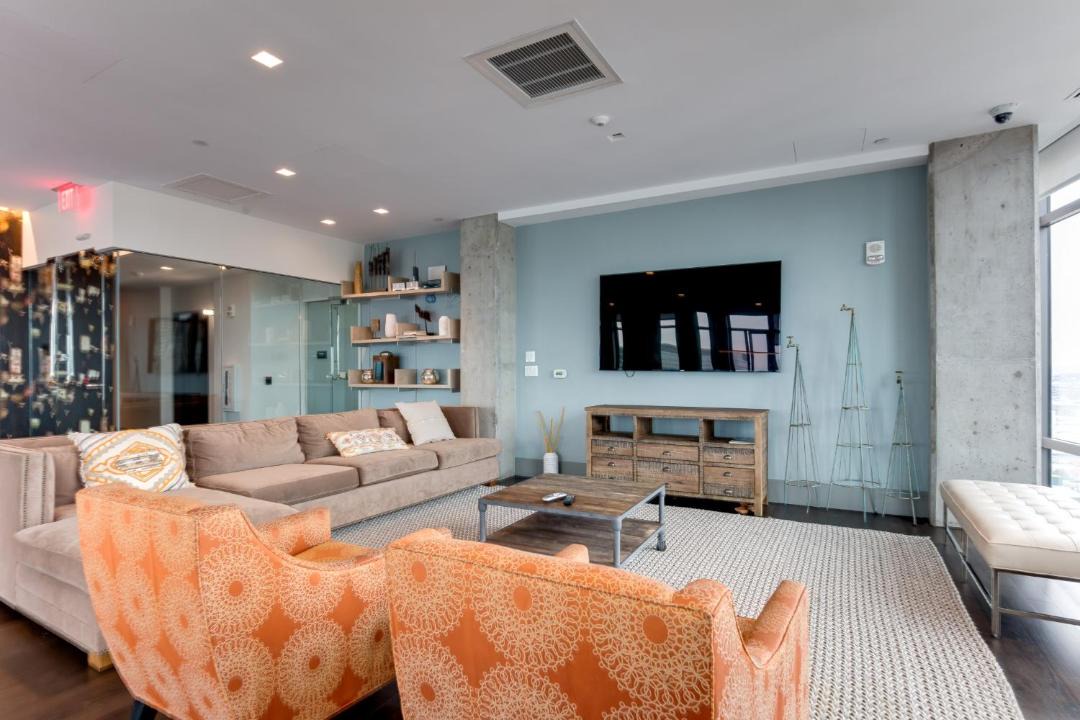 Photo of Livingroom in Fort Point