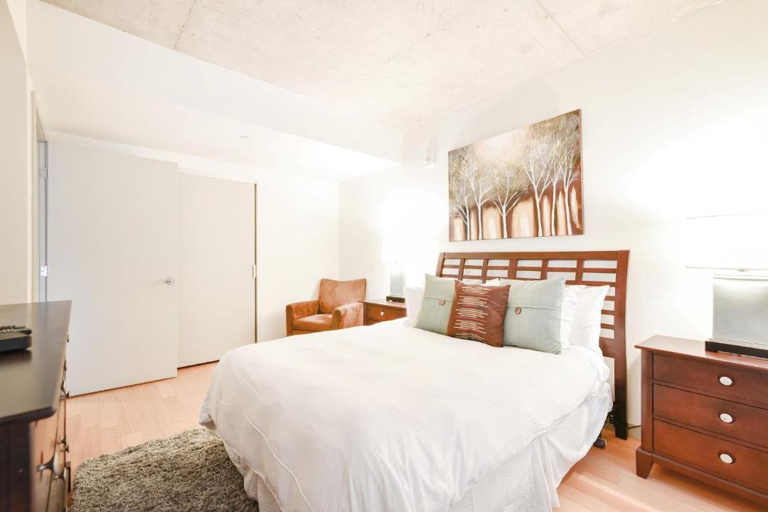 Photo of Bedroom in Fort Point