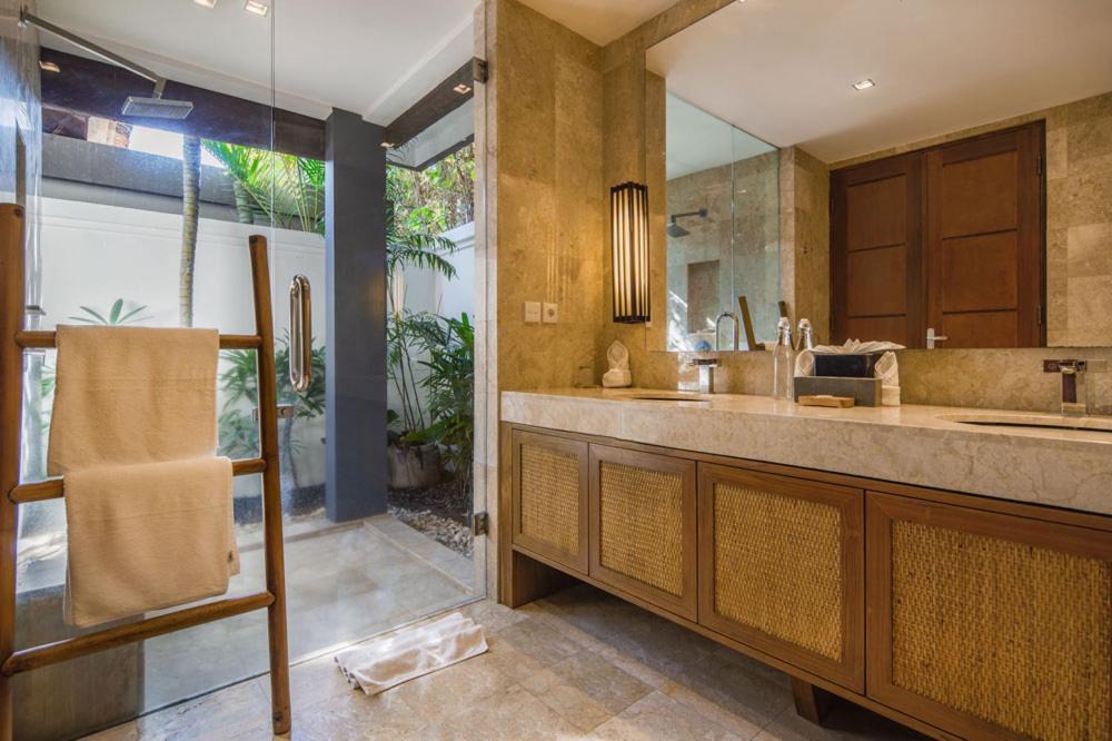 Photo of Others in Petitenget