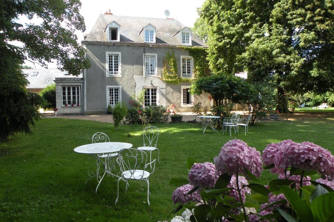 Photo of Others in Ouest