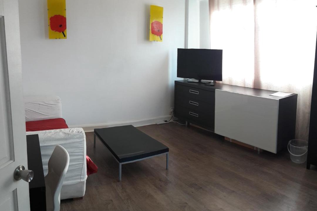 Photo of Livingroom in Stepney Green