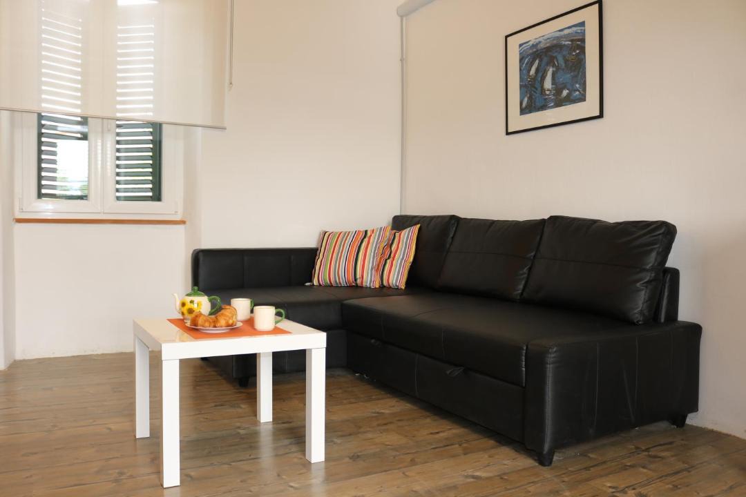Photo of Livingroom in Pican
