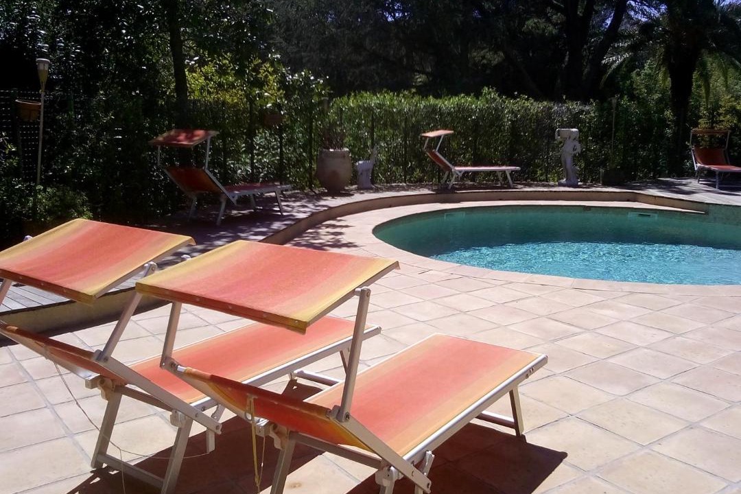 Photo of Others in Cabasson