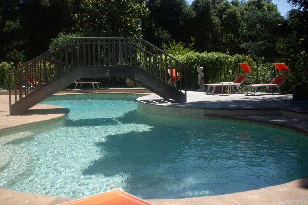 Photo of Others in Cabasson