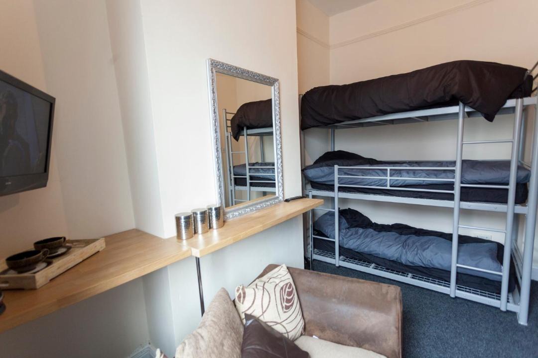 Photo of Livingroom in Newcastle-upon-Tyne