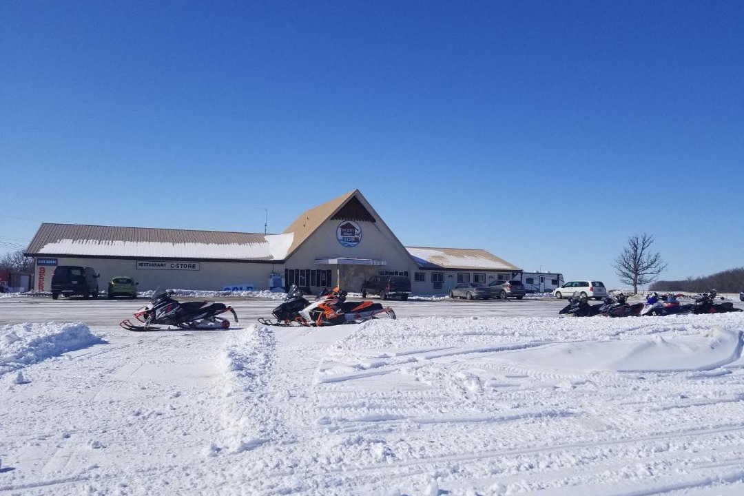 Photo of Others in Oak Point