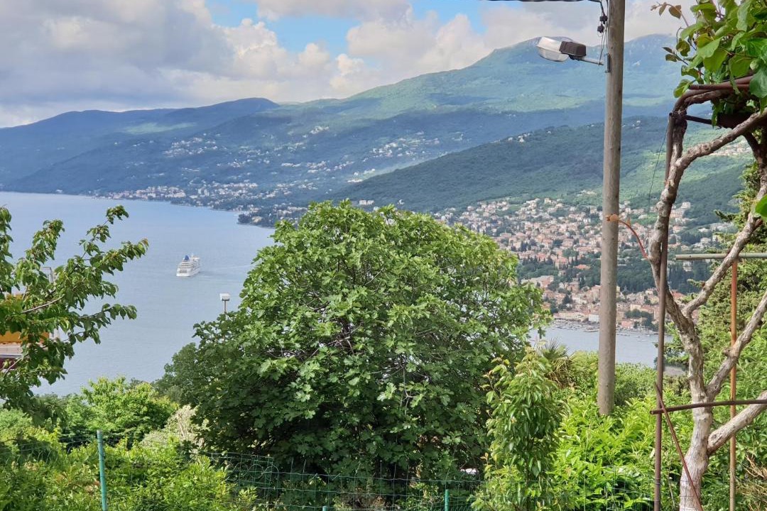 Photo of Outdoor in Rubesi