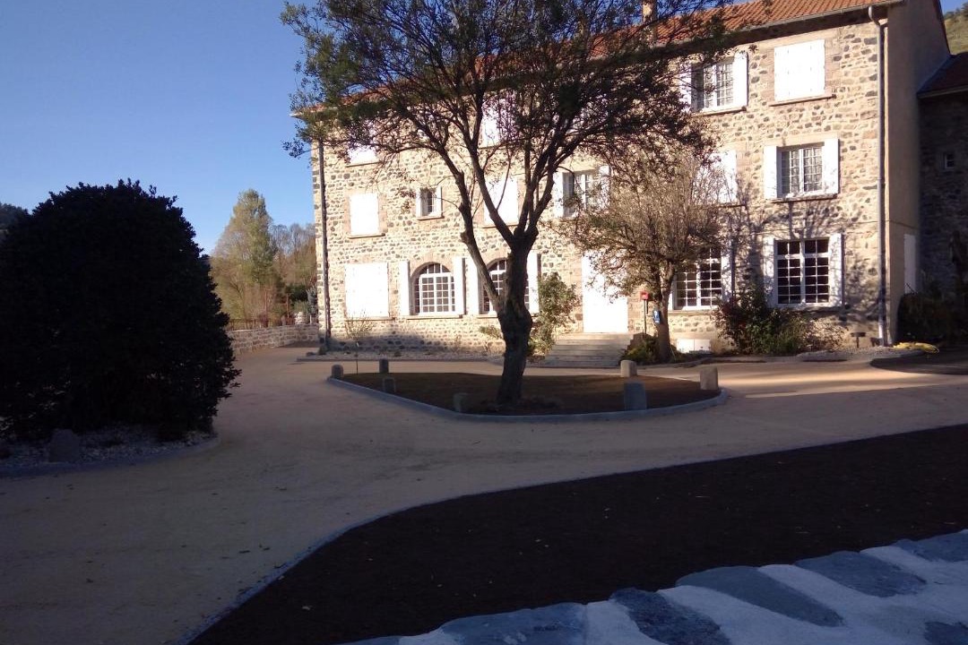 Photo of Buildings in Goudet