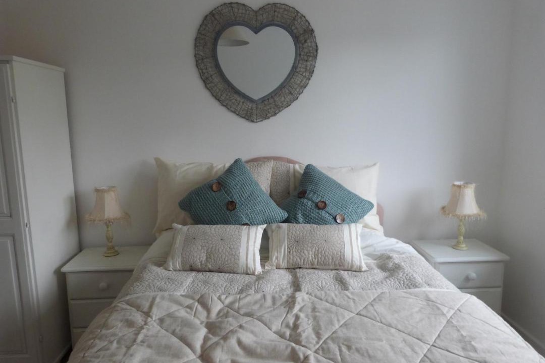 Photo of Bedroom in Edern