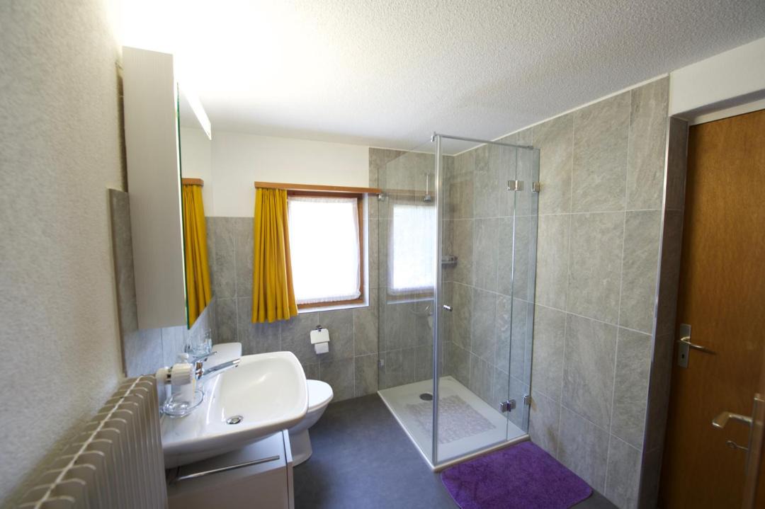 Photo of Bathroom in Spluegen