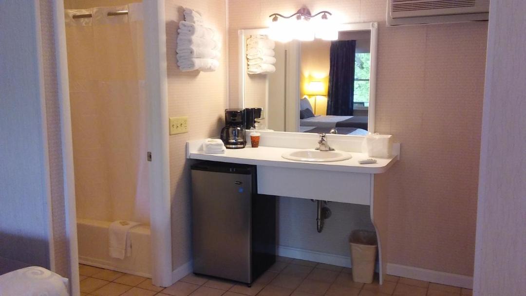 Photo of Bathroom in Chincoteague