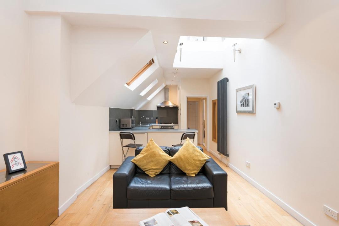 Photo of Others in Castle Baynard