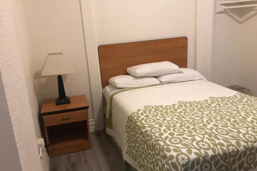 Photo of Bedroom in Tenderloin