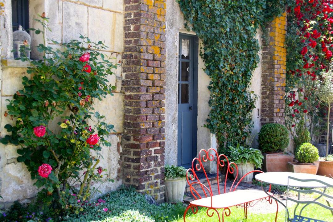 Photo of Others in Aze