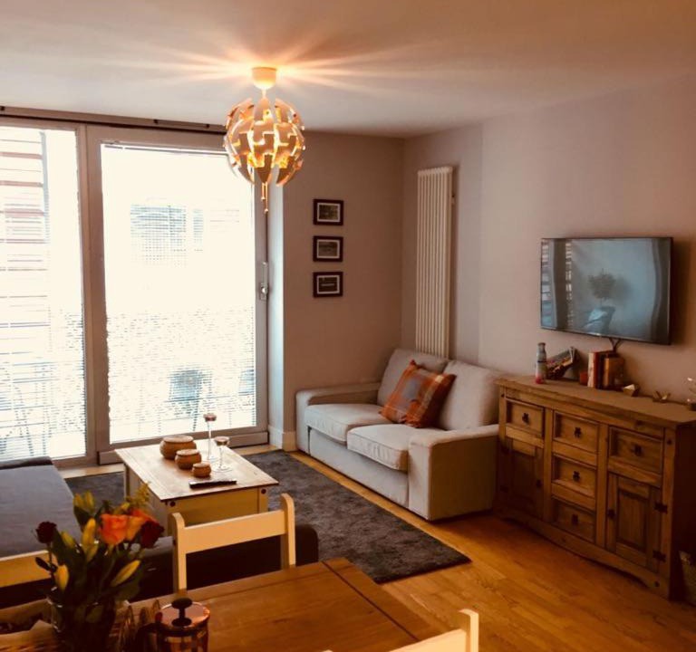 Photo of Livingroom in Leicester City Centre