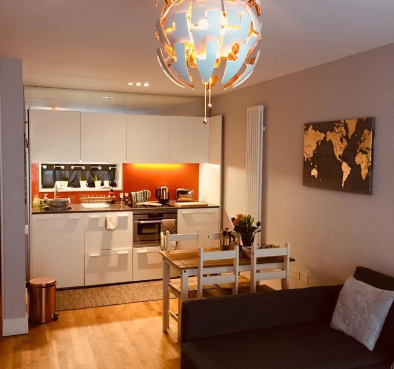 Photo of Livingroom in Leicester City Centre