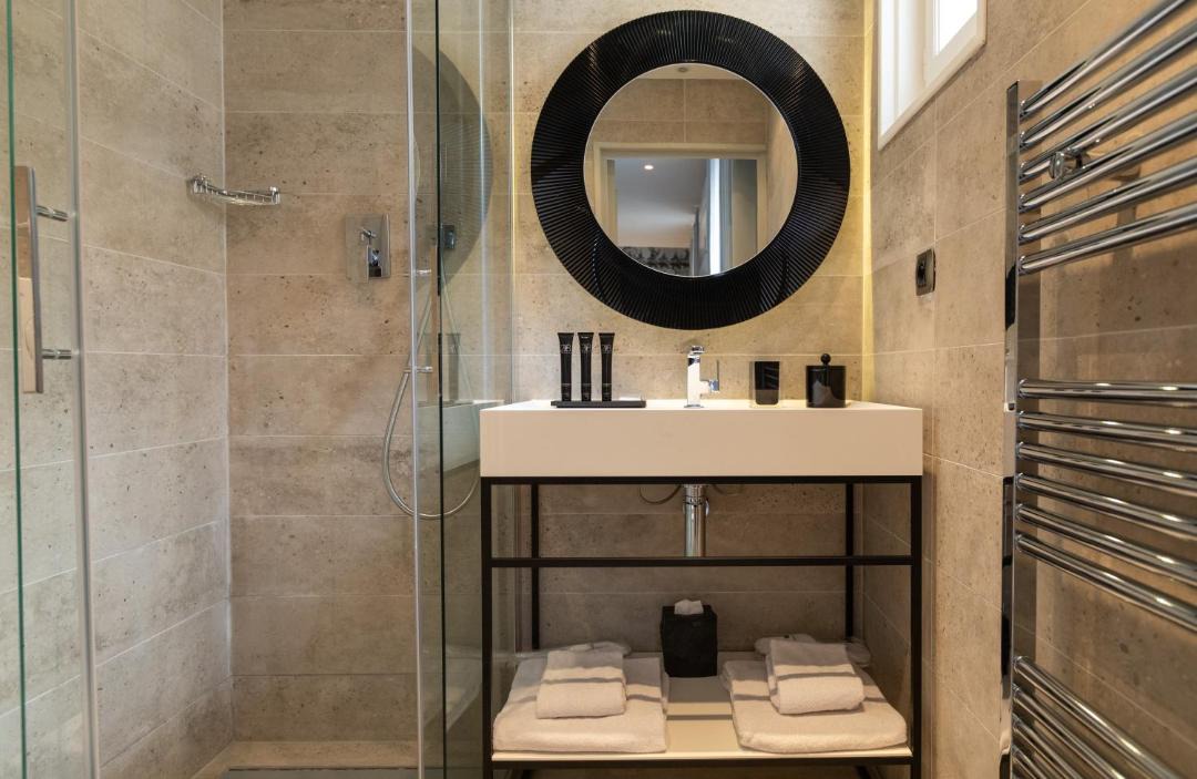 Photo of Bathroom in Odeon