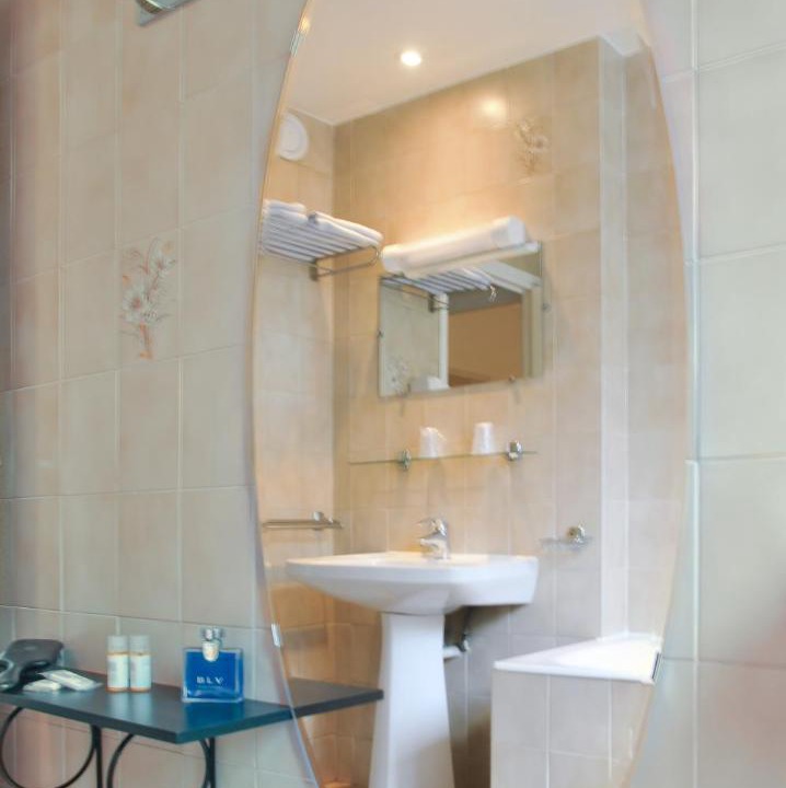 Photo of Others in Clignancourt