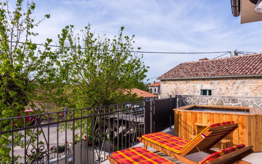 Photo of Patio Balcony in Milohnici