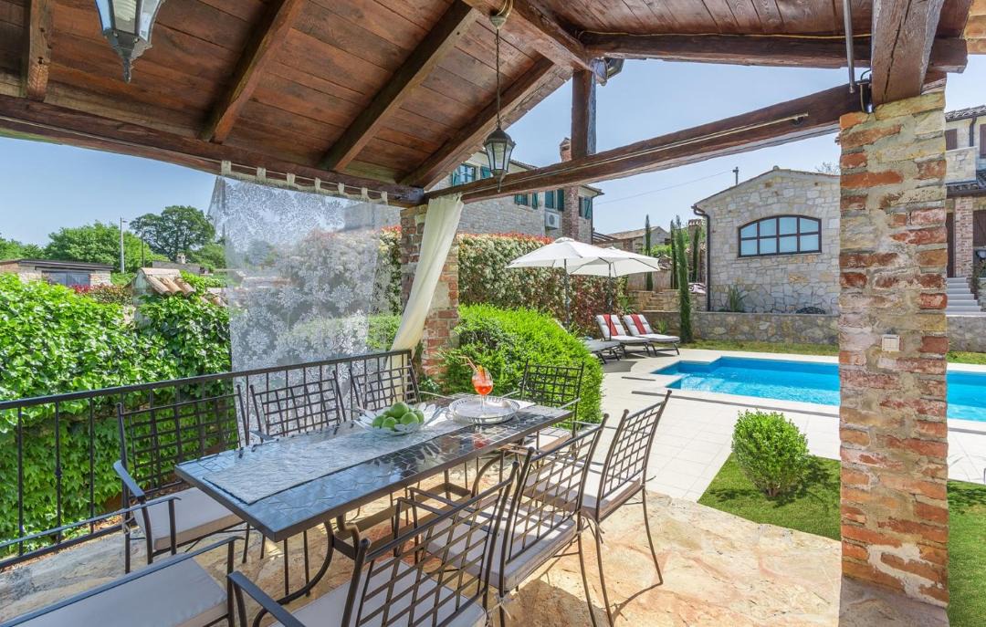 Photo of Patio Balcony in Sveti Lovrec