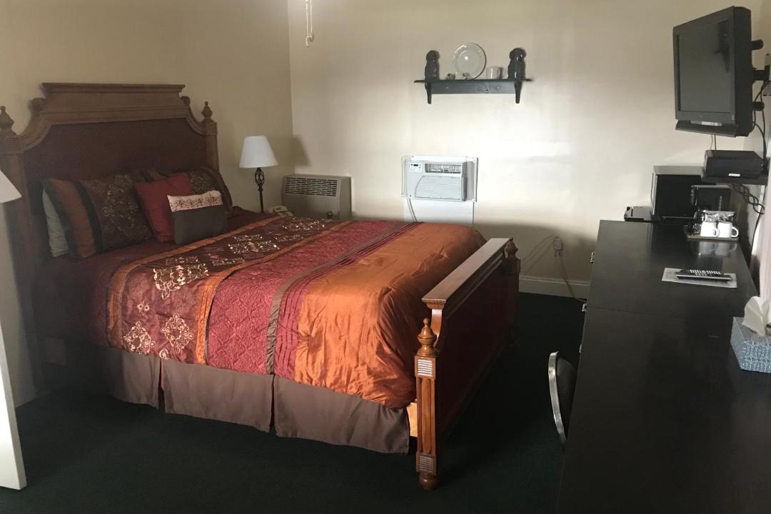 Photo of Bedroom in Town of Reading