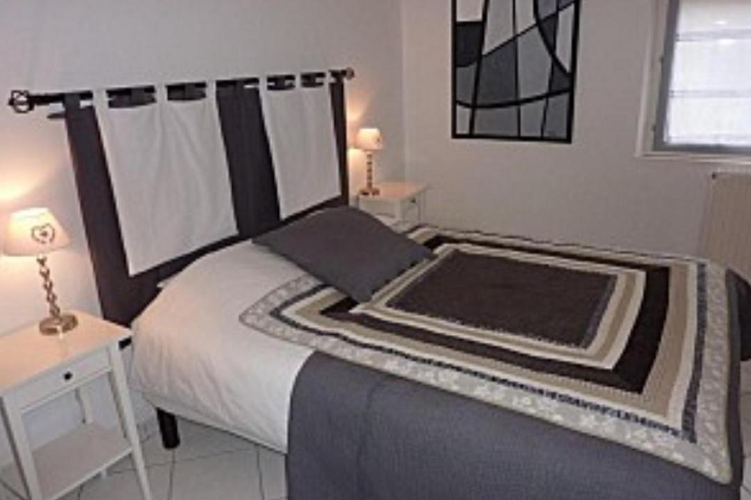 Photo of Bedroom in Woippy