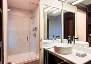 Aloft Boston Seaport District