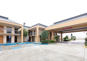 OYO Hotel Baton Rouge Mid City