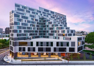 Hampton Inn Boston Seaport District