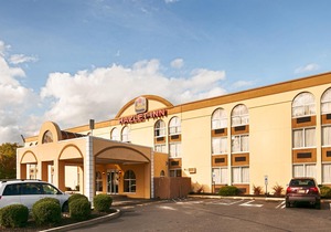 Best Western Hazlet Inn