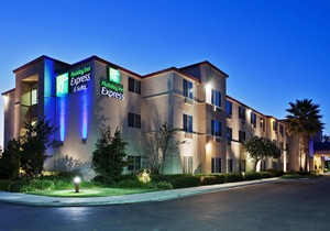 Holiday Inn Express & Suites Tracy, an Ihg Hotel