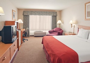 Holiday Inn Express & Suites Tracy, an Ihg Hotel