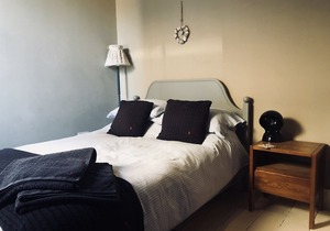 Luxurious & spacious family seaside escape. Perfect for relaxation and fun.