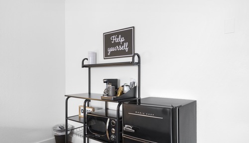 Single Queen Room- Upper Level