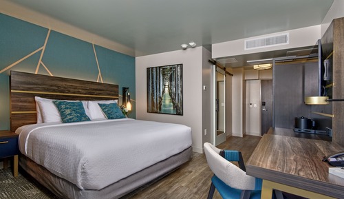 Luxury Room, 1 King Bed, Balcony, Ocean View