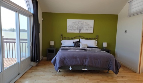 Deluxe Apartment