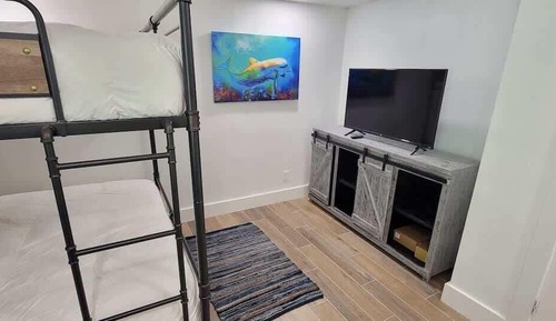 House, Multiple Beds, Pool Access, Pool View