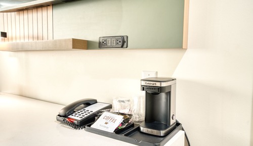 Deluxe Room, 1 King Bed